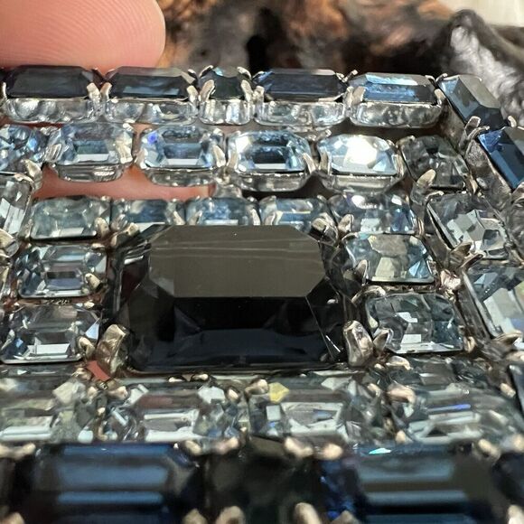 Vintage Signed Kramer of NY Blue Rhinestone Brooch Recessed Shadowbox Statement - Picture 8 of 16